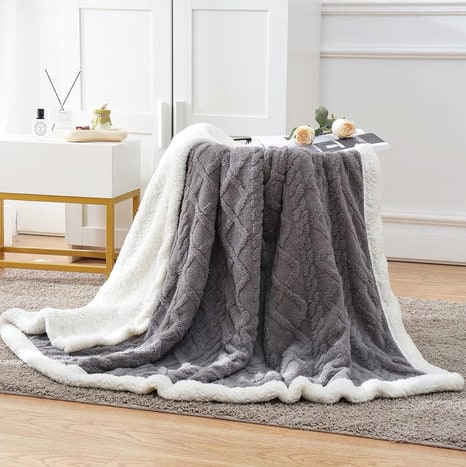Cosy Reversible Snuggle Sherpa Blanket - Image 11