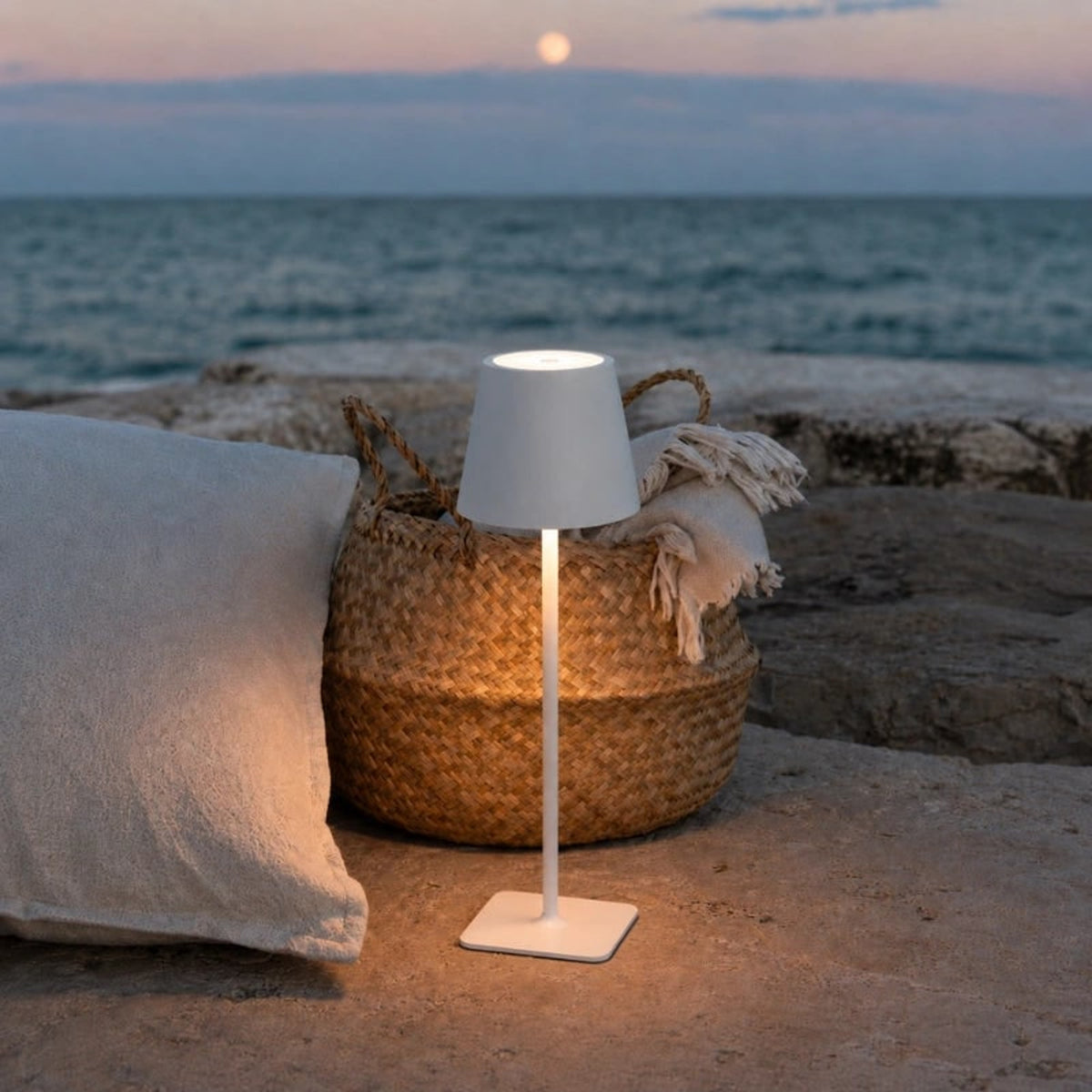 Dimmable Cordless Tall Table Lamp With Touch Control - Image 13