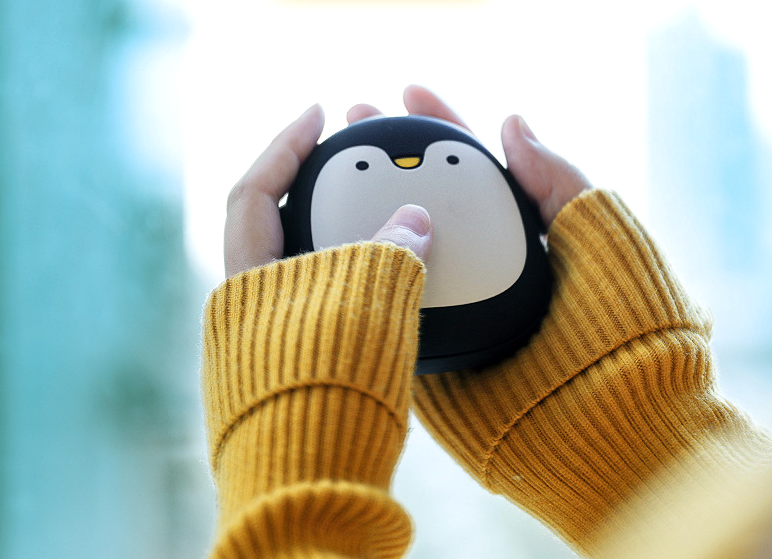 Penguin Polar Bear Electric Hand Warmer With USB Rechargeable Double-Side Heating - Image 9