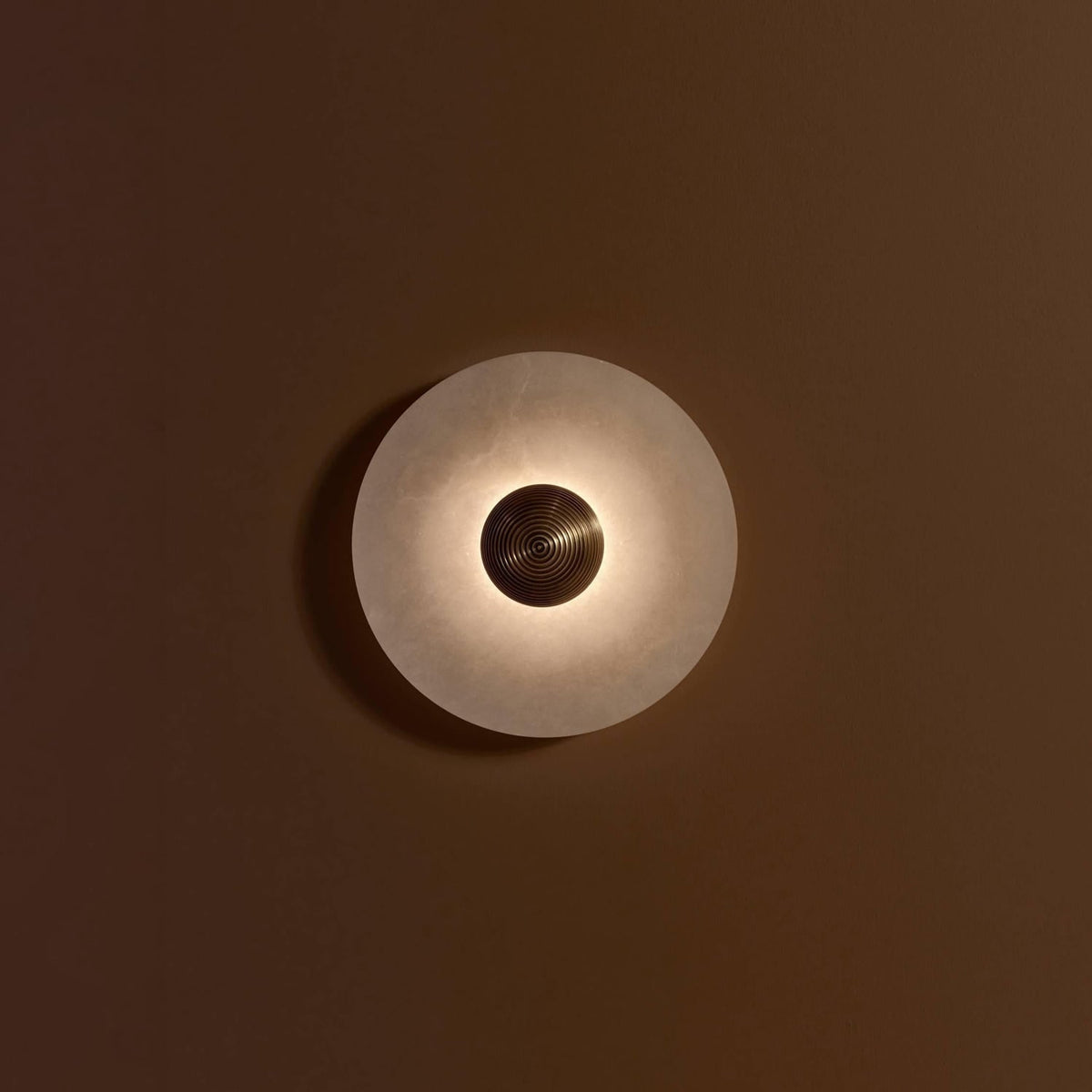Alabaster Round Wall Lamp With Brass Mount - Image 4