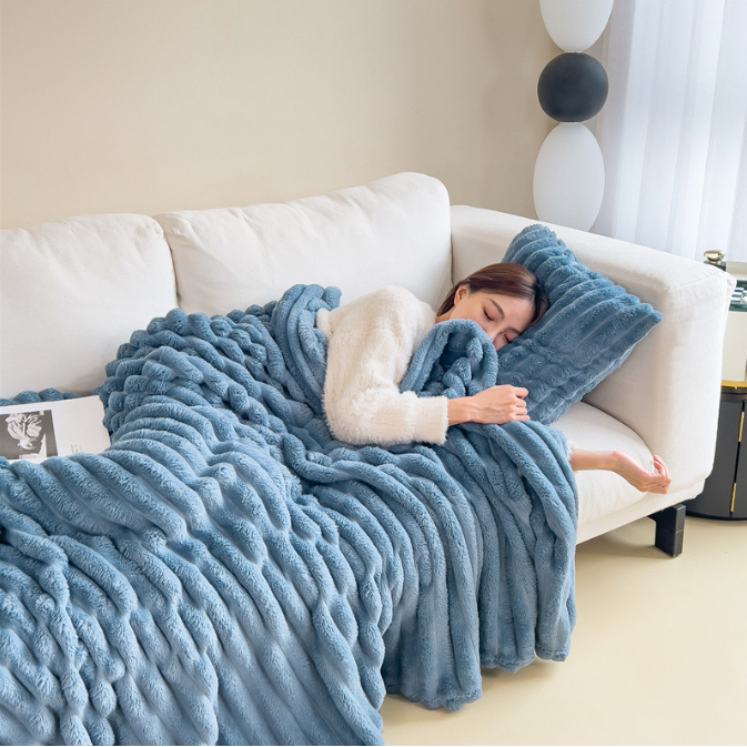 Bubble Faux Rabbit Fur Velvet Blanket With Thick Soft Warmth - Image 3