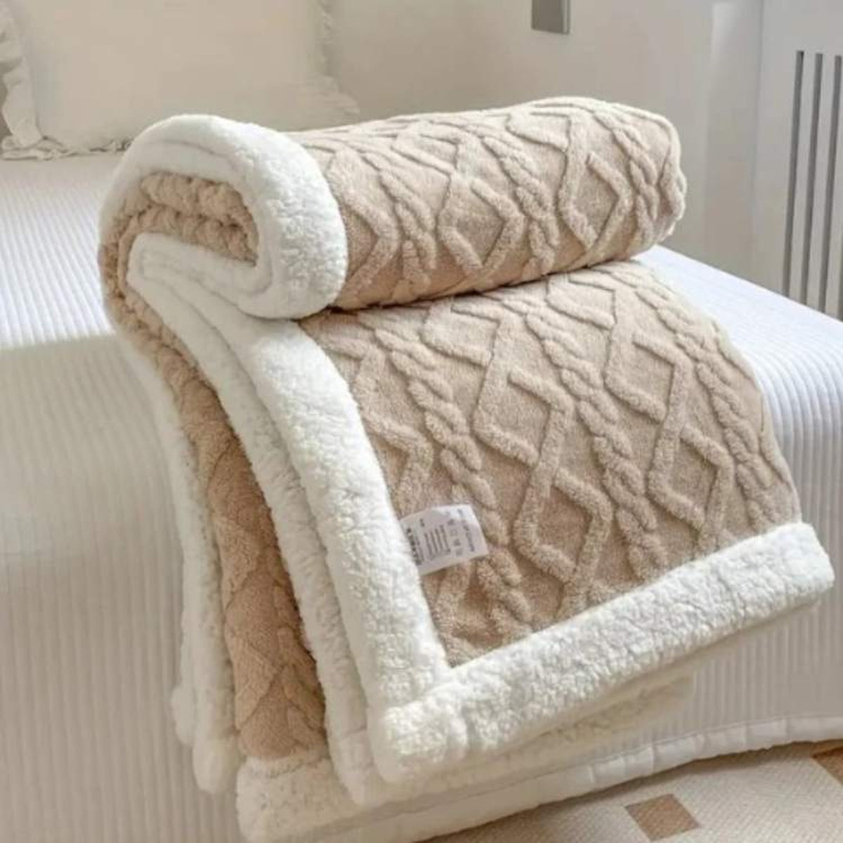 Cable Knit Weighted Blanket With Sherpa Backing - Image 4