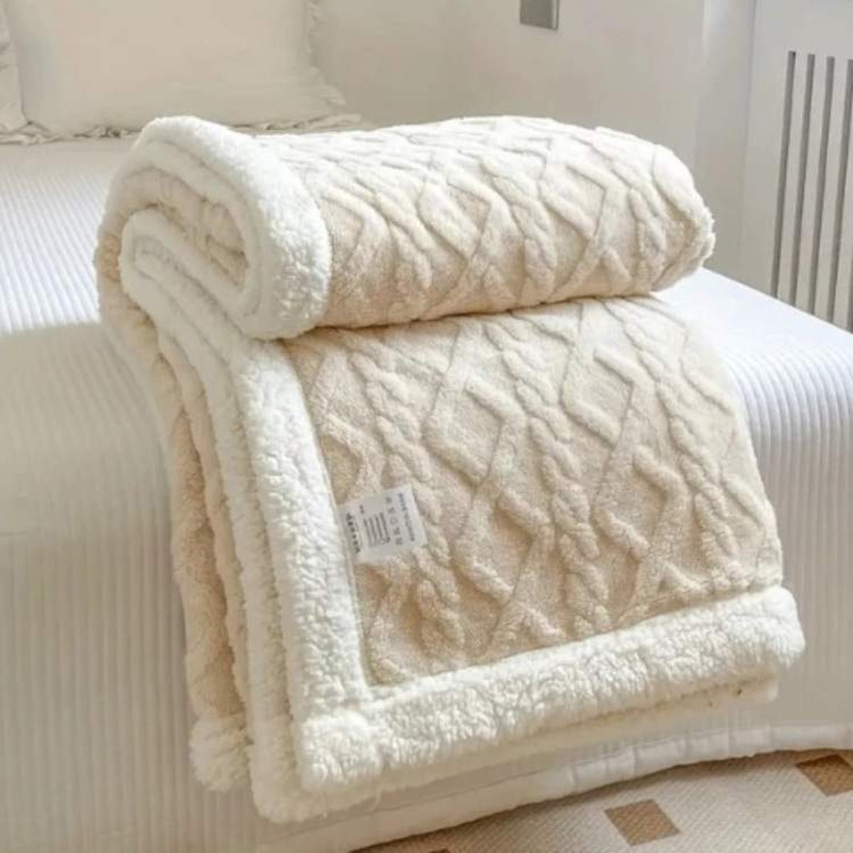 Cable Knit Weighted Blanket With Sherpa Backing - Image 5