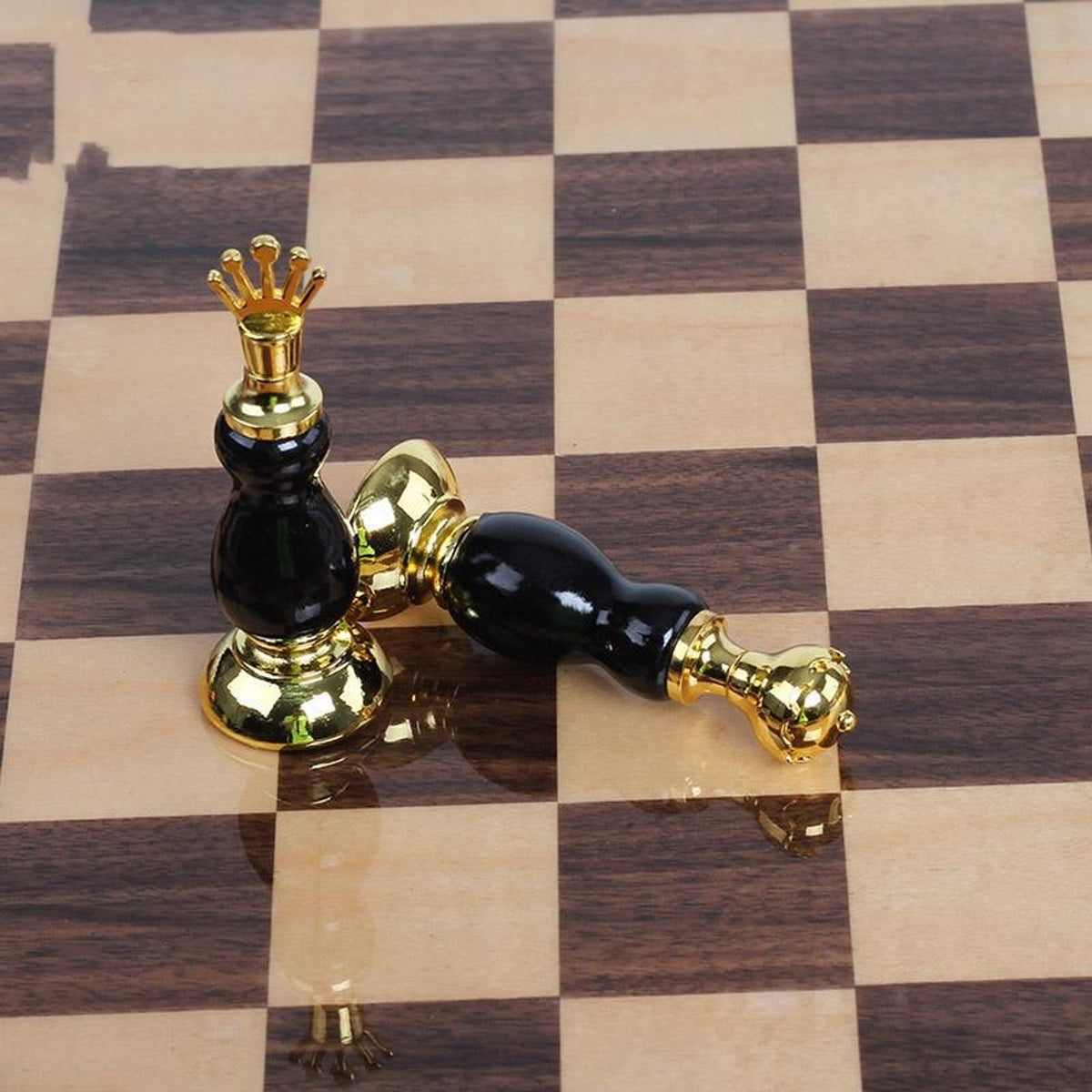 Chess Set With Creative Handmade Paint Zinc Alloy Pieces And Wooden Board - Image 4