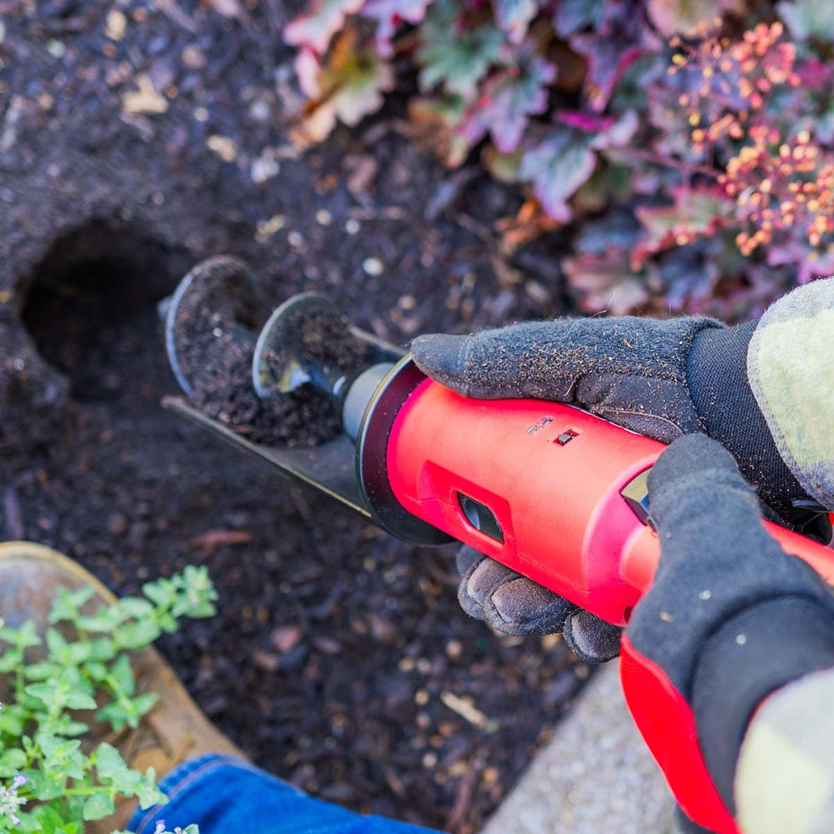Cordless Electric Auger Tool With 22-Inch Reach 12V Rechargeable Battery And Safety Shutoff - Image 4