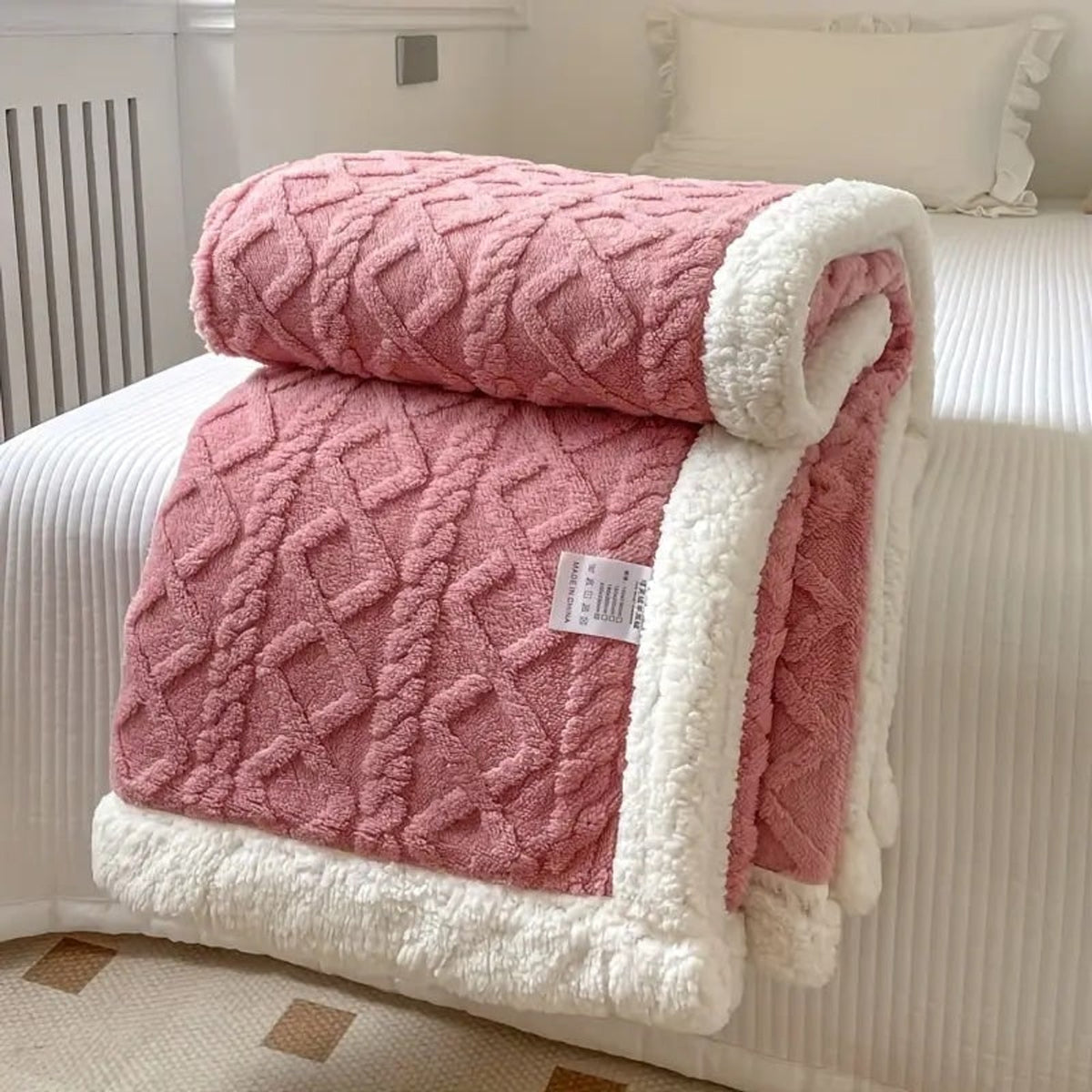 Cosy Reversible Snuggle Sherpa Blanket - Image 7