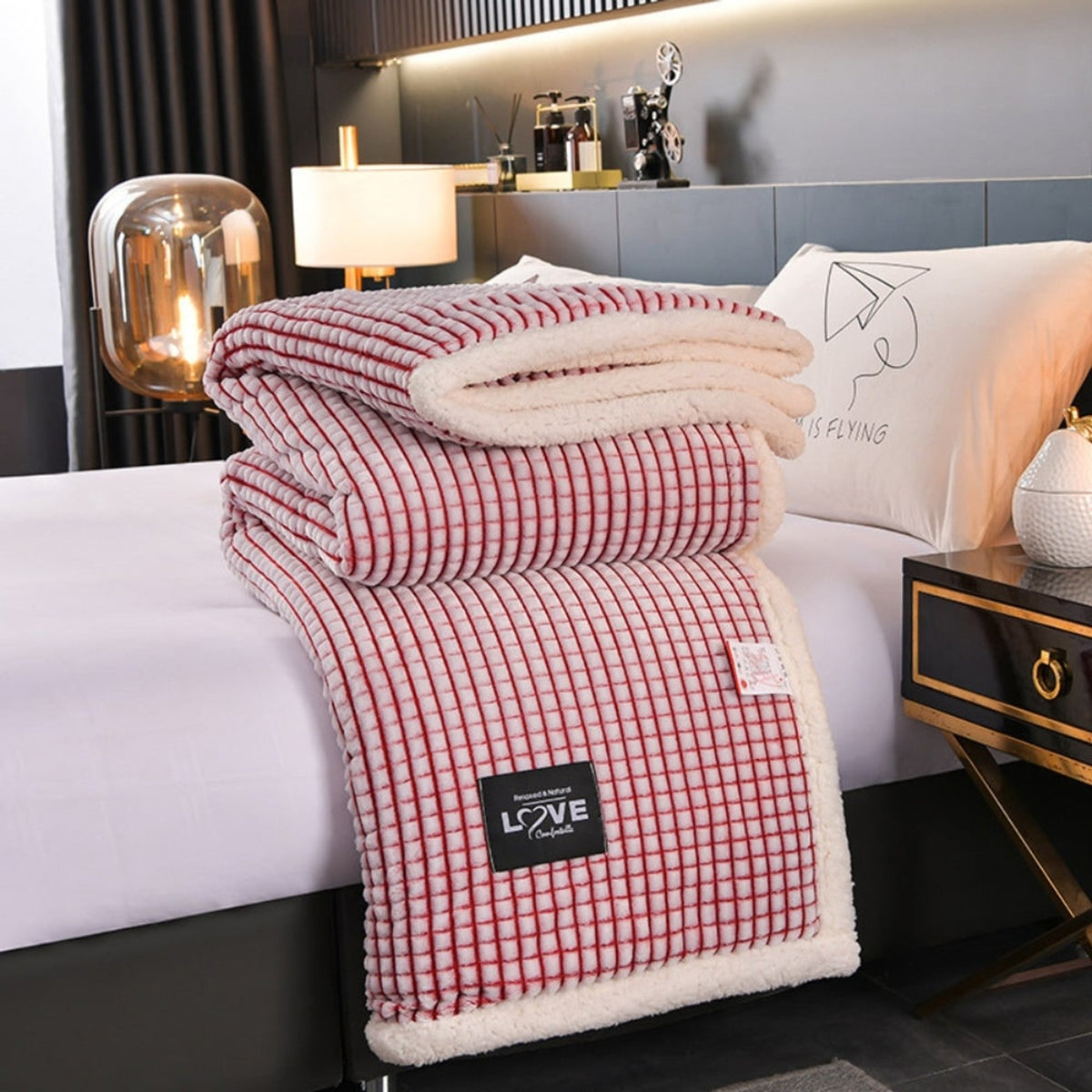 Cosy Waffle Sherpa Blanket With Warm Fleece Backing - Image 10
