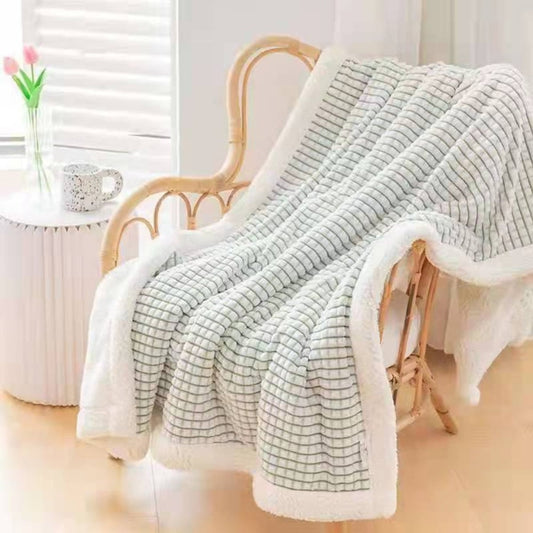 Cosy Waffle Sherpa Blanket With Warm Fleece Backing - Image 2