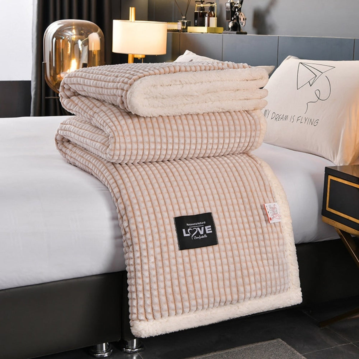 Cosy Waffle Sherpa Blanket With Warm Fleece Backing - Image 3