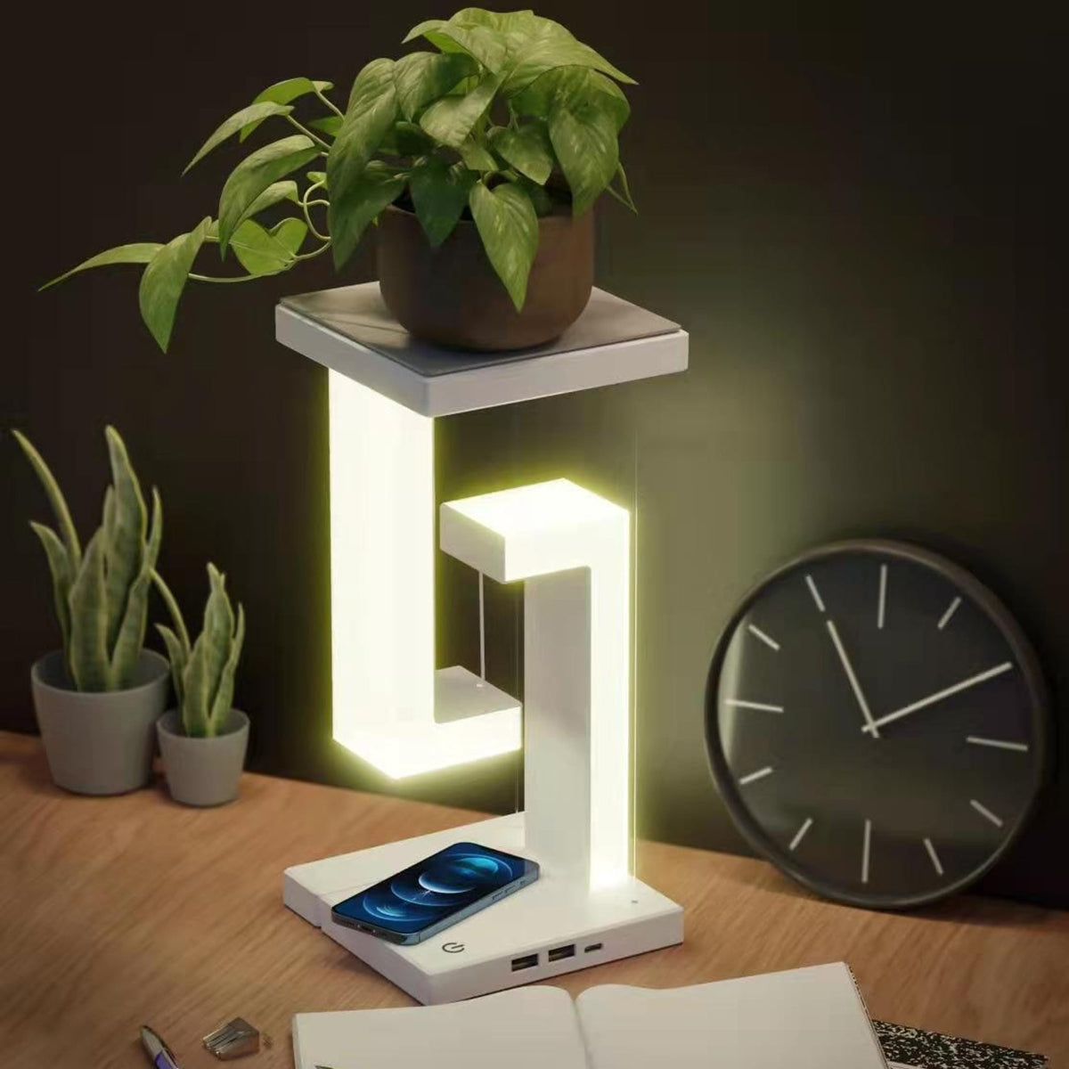 Creative Smartphone Wireless Table Lamp - Image 5