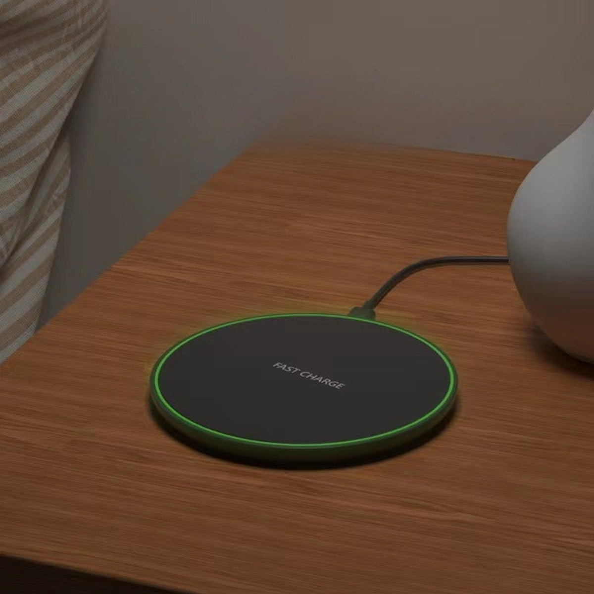 Fast Wireless Charger For iPhone And Android 15W Sleek Charging Pad - Image 5