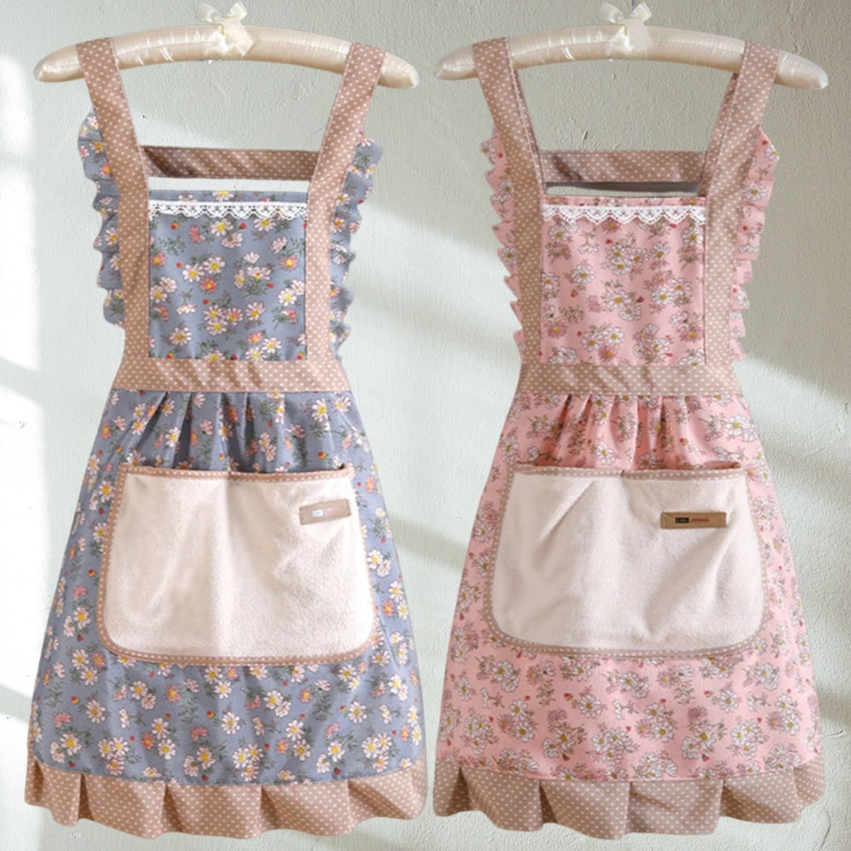 Floral Cooking Apron With Pockets Adjustable Fit - Image 1