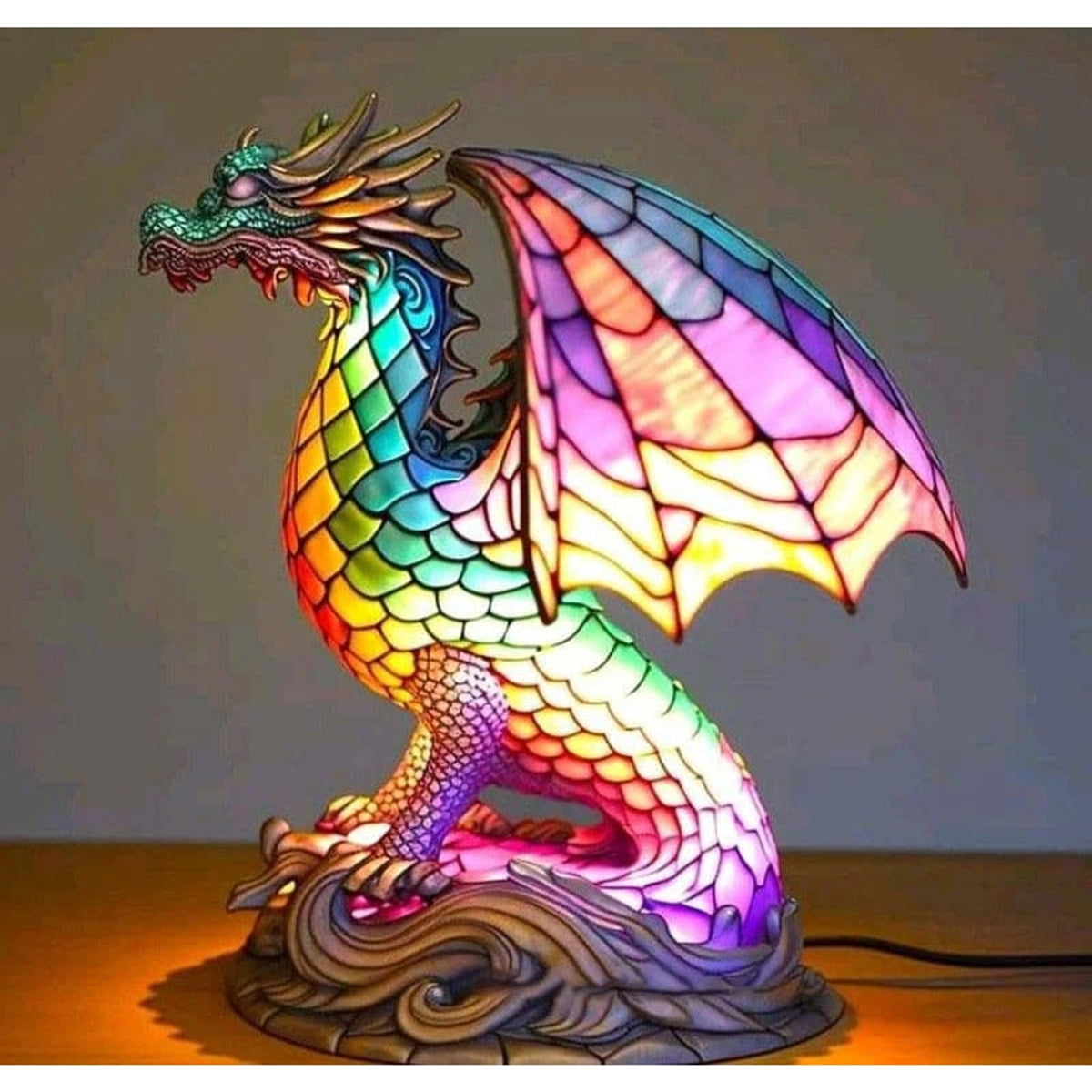 Glass Art Tiffany Table Lamp - Image 8