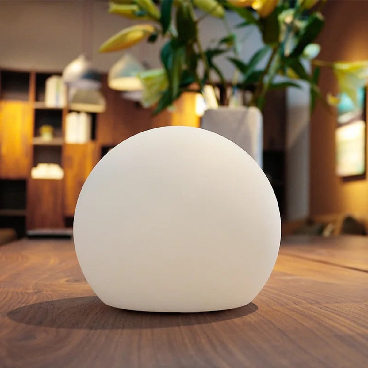Glass Table Lamp With Matte Finish And USB Charging - Image 8