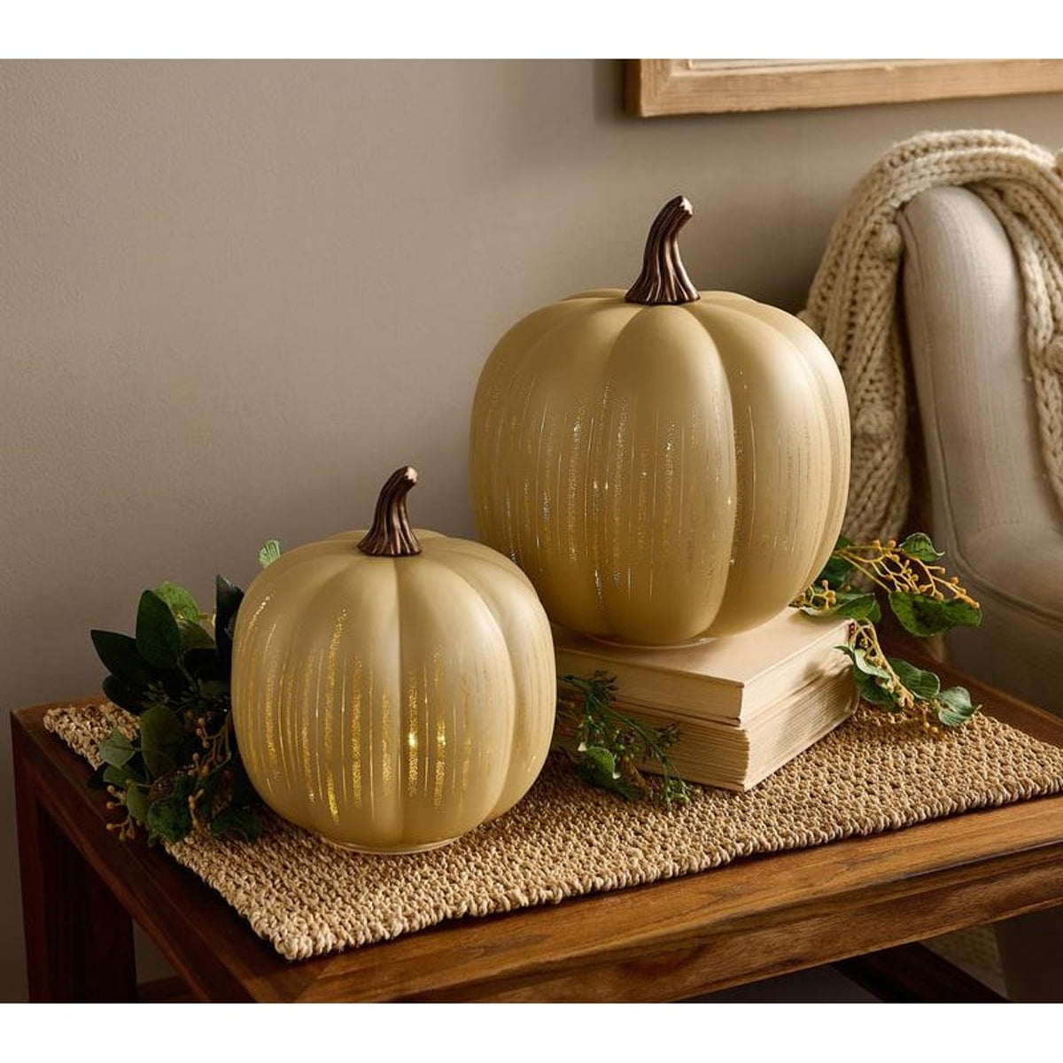 Glow-In-The-Dark Projection Pumpkin With Galaxy Starry Night Effect - Image 6