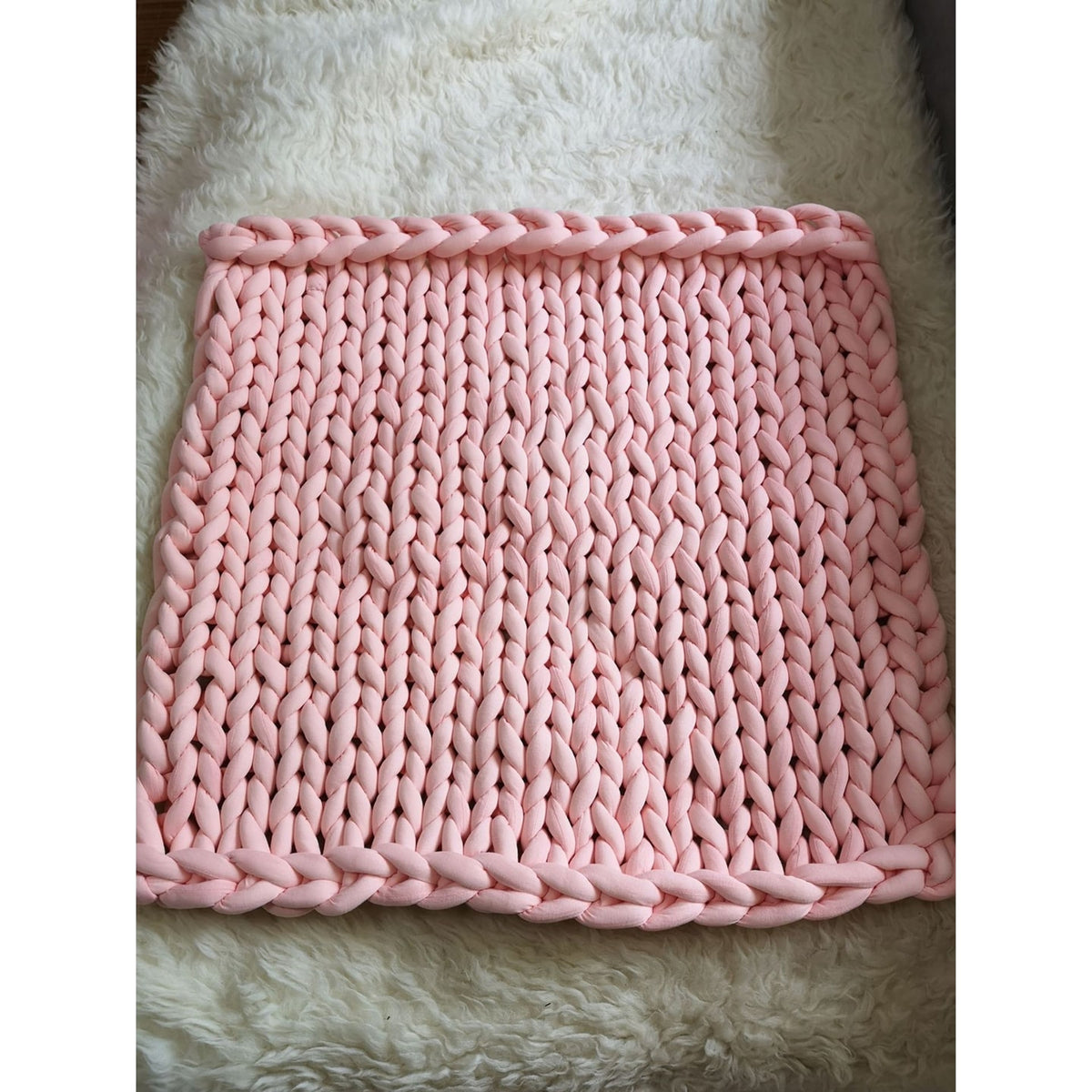 Hand-Woven Weighted Blanket In Solid Colour - Image 2