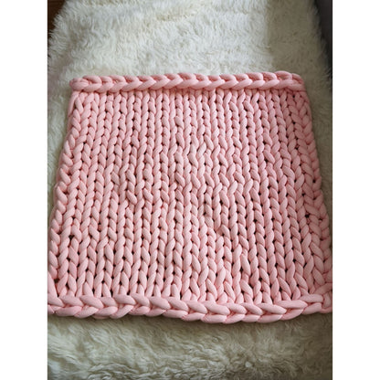 Hand-Woven Weighted Blanket In Solid Colour - Image 2