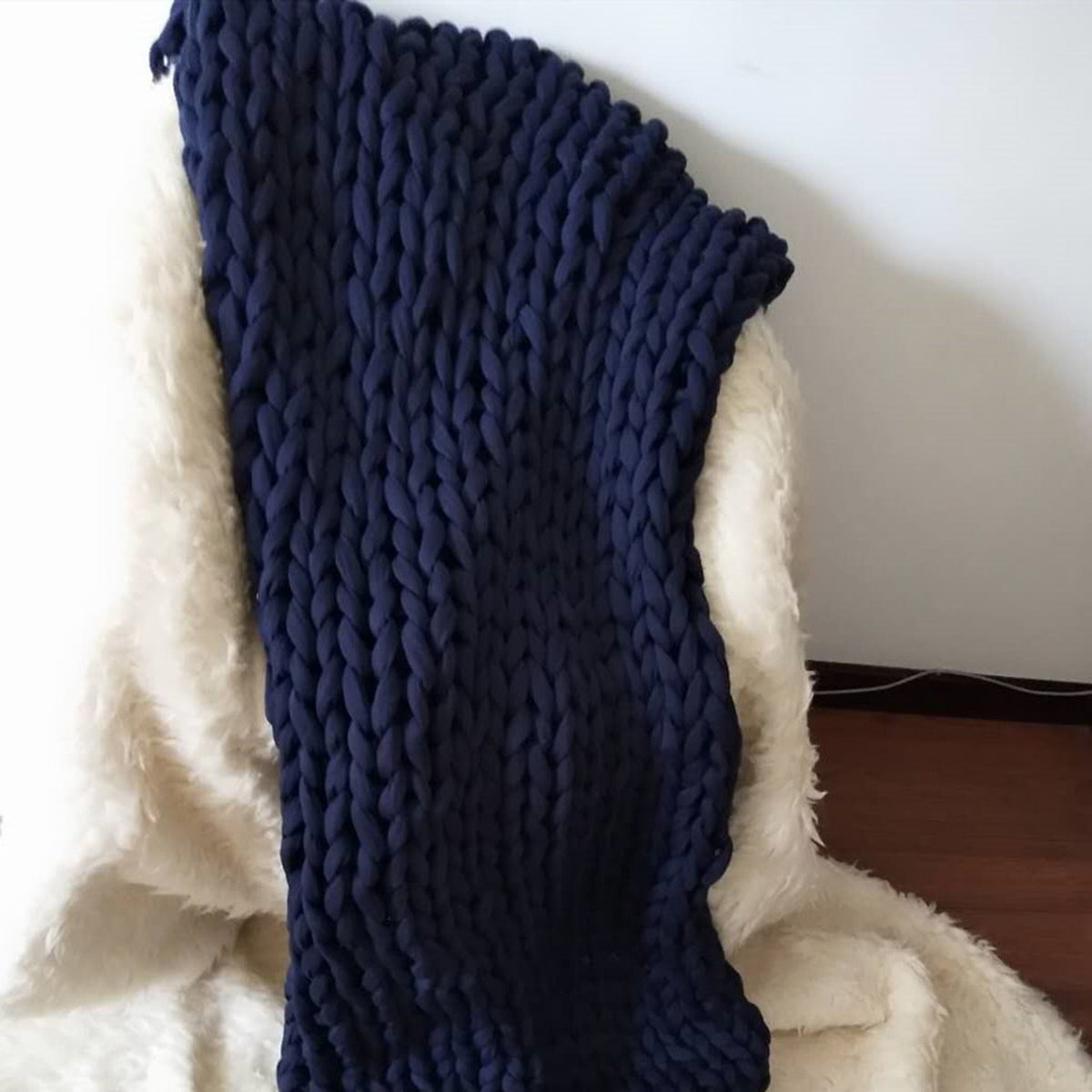 Hand-Woven Weighted Blanket In Solid Colour - Image 6