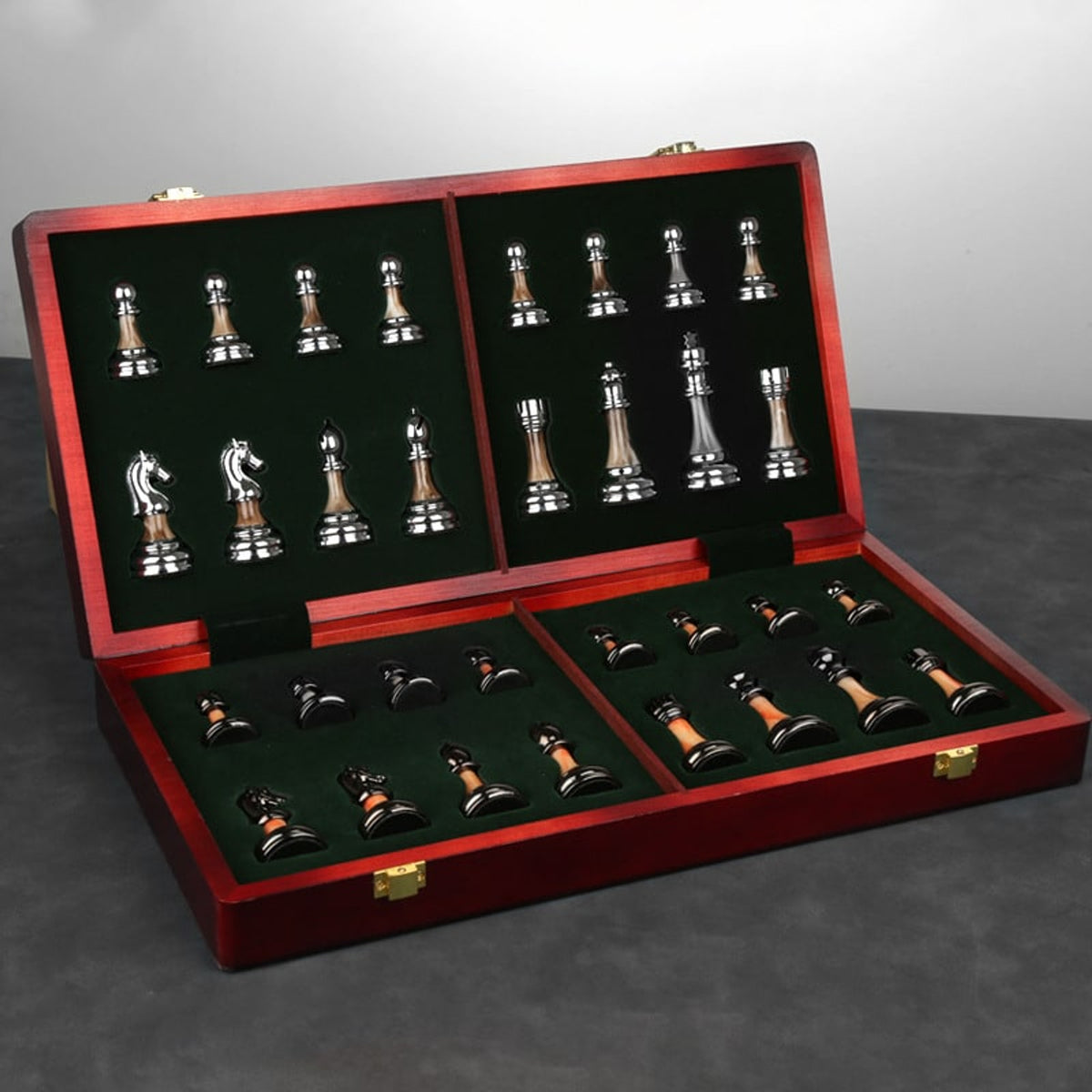 High-End Chess Set In Gift Box - Image 3