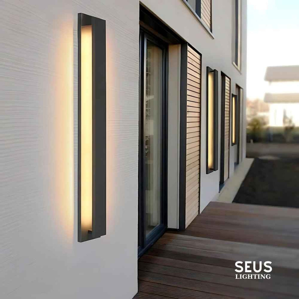 Matte Black Aluminum Outdoor Wall Light With Dimmable Function - Image 1
