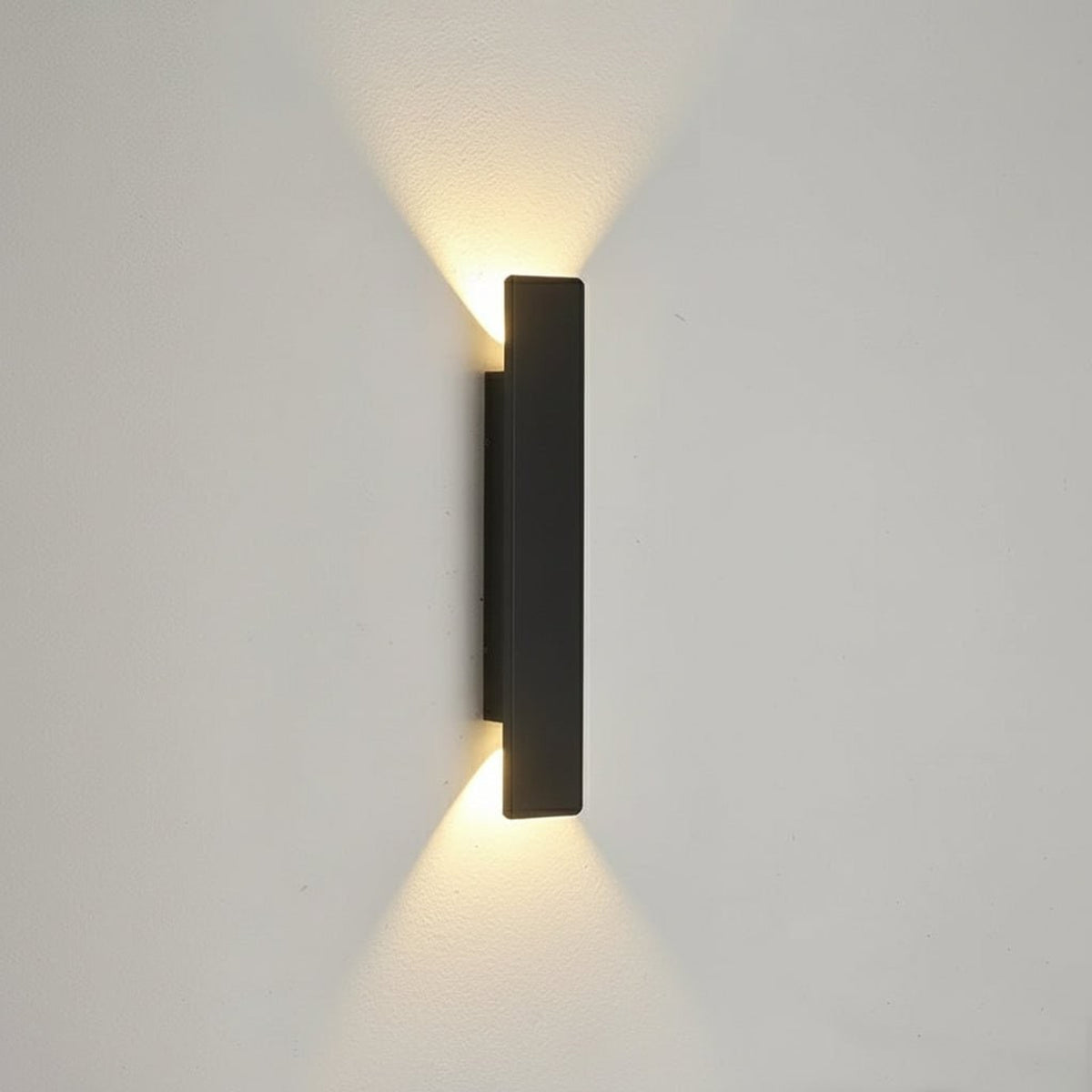 Modern Aluminium Rectangular LED Wall Light - Image 6