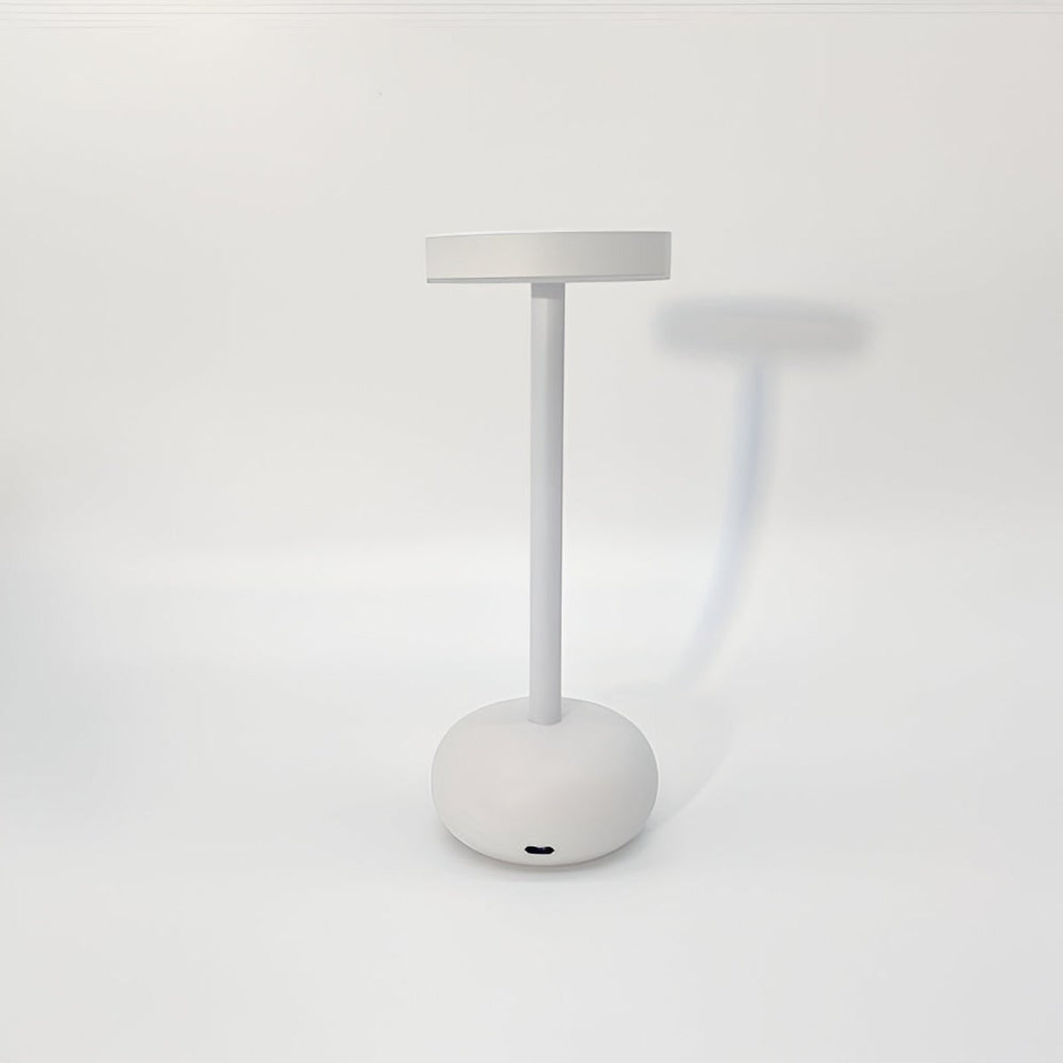 Modern Metal Table Lamp With Dimmable Touch - Image 2