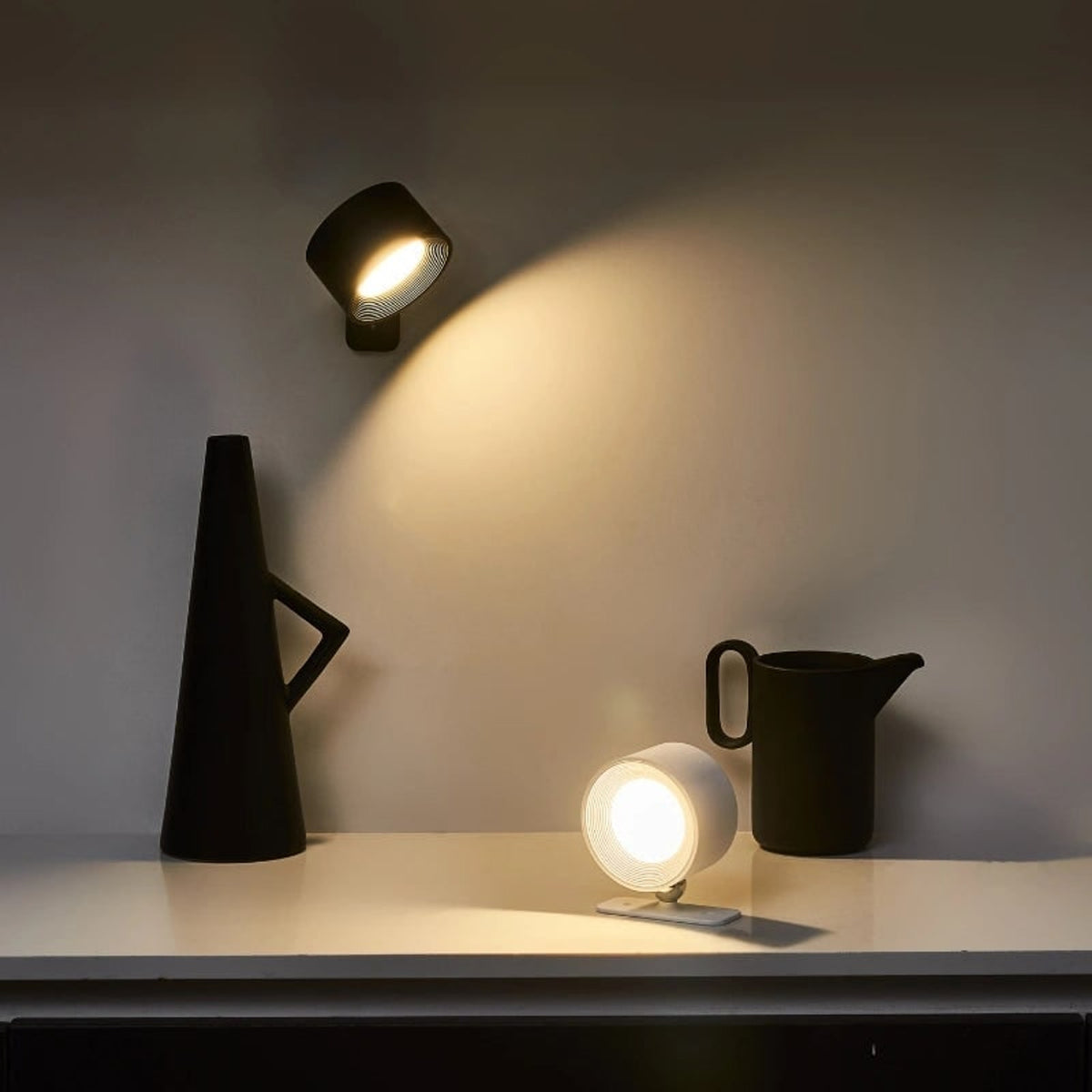 Modern Rechargeable Wall Sconce With Magnetic Mount - Image 6