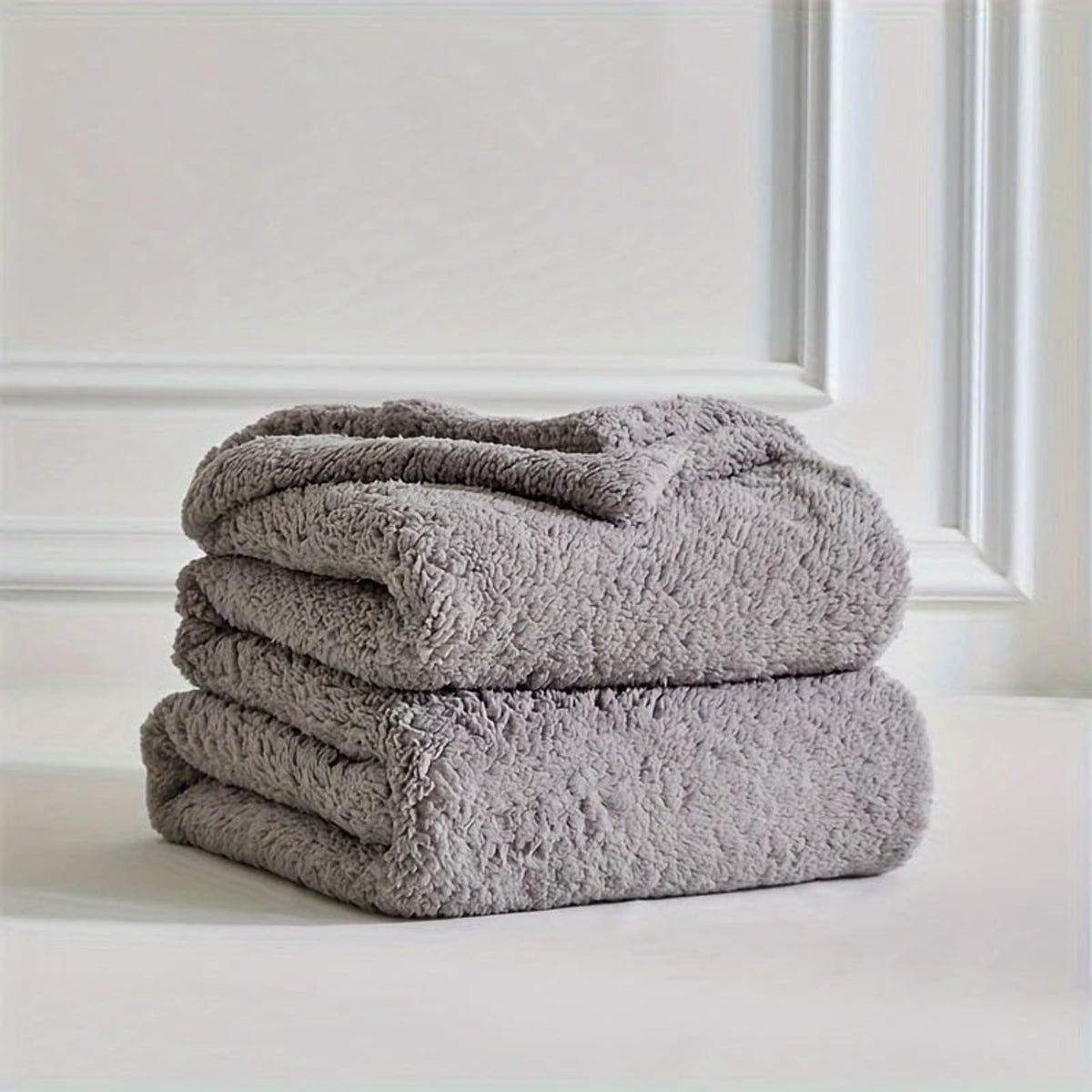 Reversible Ultra-Soft Sherpa Fleece Blanket For Warmth - Image 5