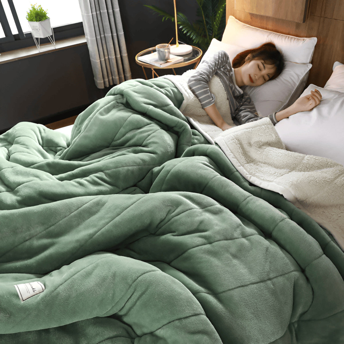 Sherpadream Luxurious Super Sherpa Blanket - Image 7