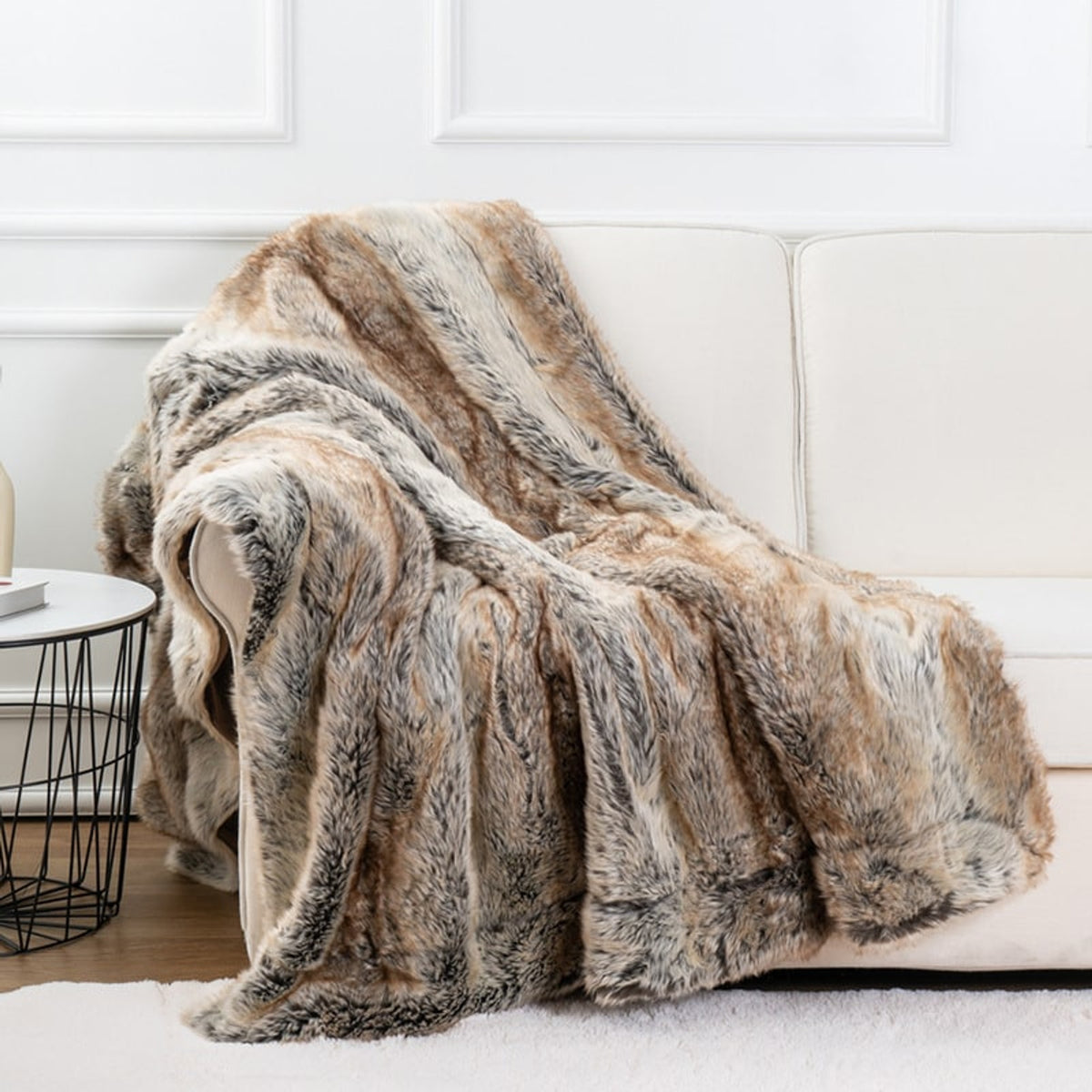 Soft Faux Fur Throw Blanket - Image 1