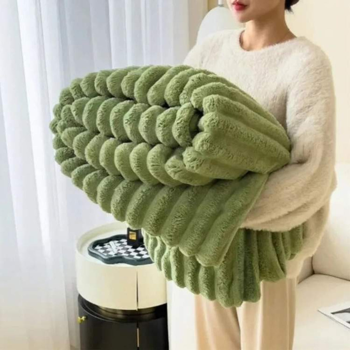 Striped Textured Faux Fur Weighted Blanket - Image 3