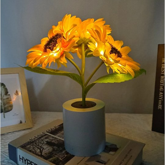 Sunflower LED Lamp USB Rechargeable With Warm Glow Accent Light - Image 4