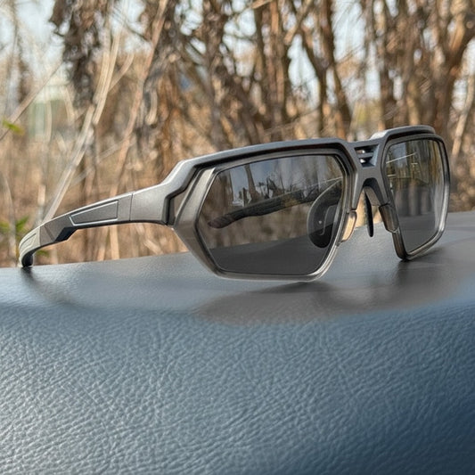 Photochromic Polarised Sports Sunglasses With Night-Enhancing Lenses And Tactical Wrap - Image 4