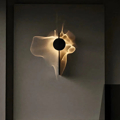 Wave Wall Light In Aluminium With Vertical Design - Image 1