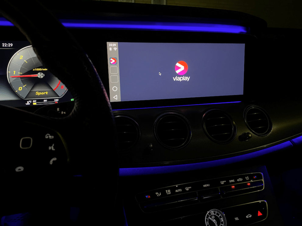Wireless Car Streaming Box For Apple Carplay & Android Auto With Netflix And Google Play Apps - Image 8