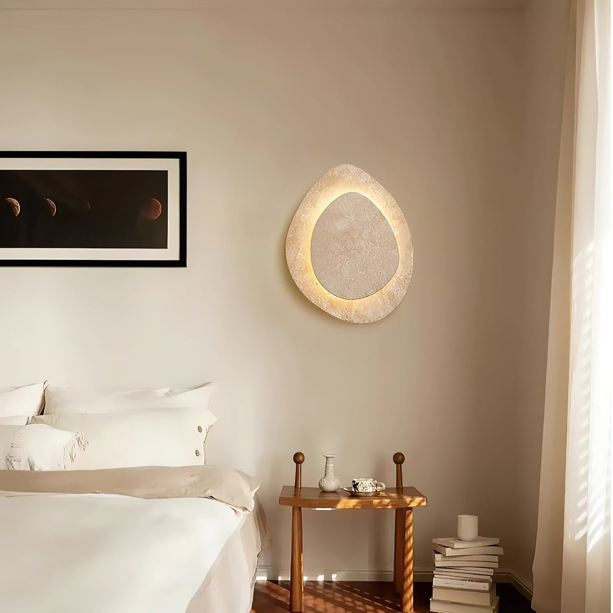 Yrvuvyn Natural Travertine Wall Lamp - Image 4