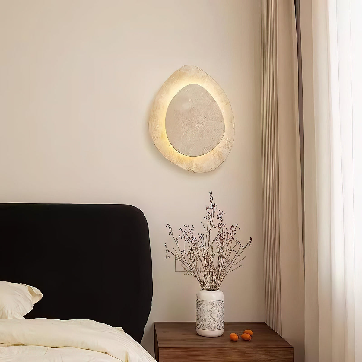 Yrvuvyn Natural Travertine Wall Lamp - Image 6
