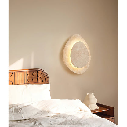 Yrvuvyn Natural Travertine Wall Lamp - Image 8